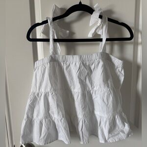 NWOT American Eagle Outfitters White Ruffle Top Tie Trap Size Medium.
